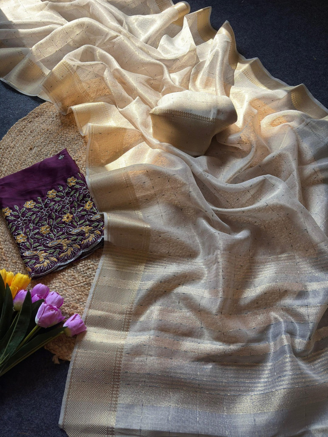 Cream Zari Work Woven Tissue Crush Saree with Soft Crushed Texture and Detailed Zari Work - Image 2