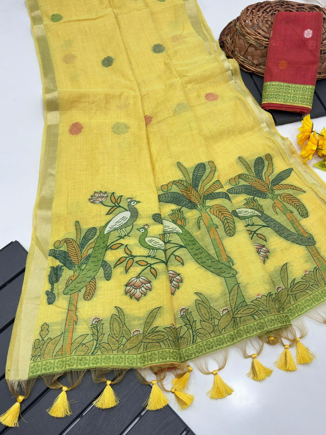 Yellow Soft Cotton Silk Saree Featuring Delicate Floral Weaving - Image 3