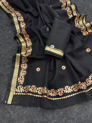 Graceful Black Kota Doria Saree Adorned With Delicate Floral Gota Patti & Zari Weaving Border - Image 2