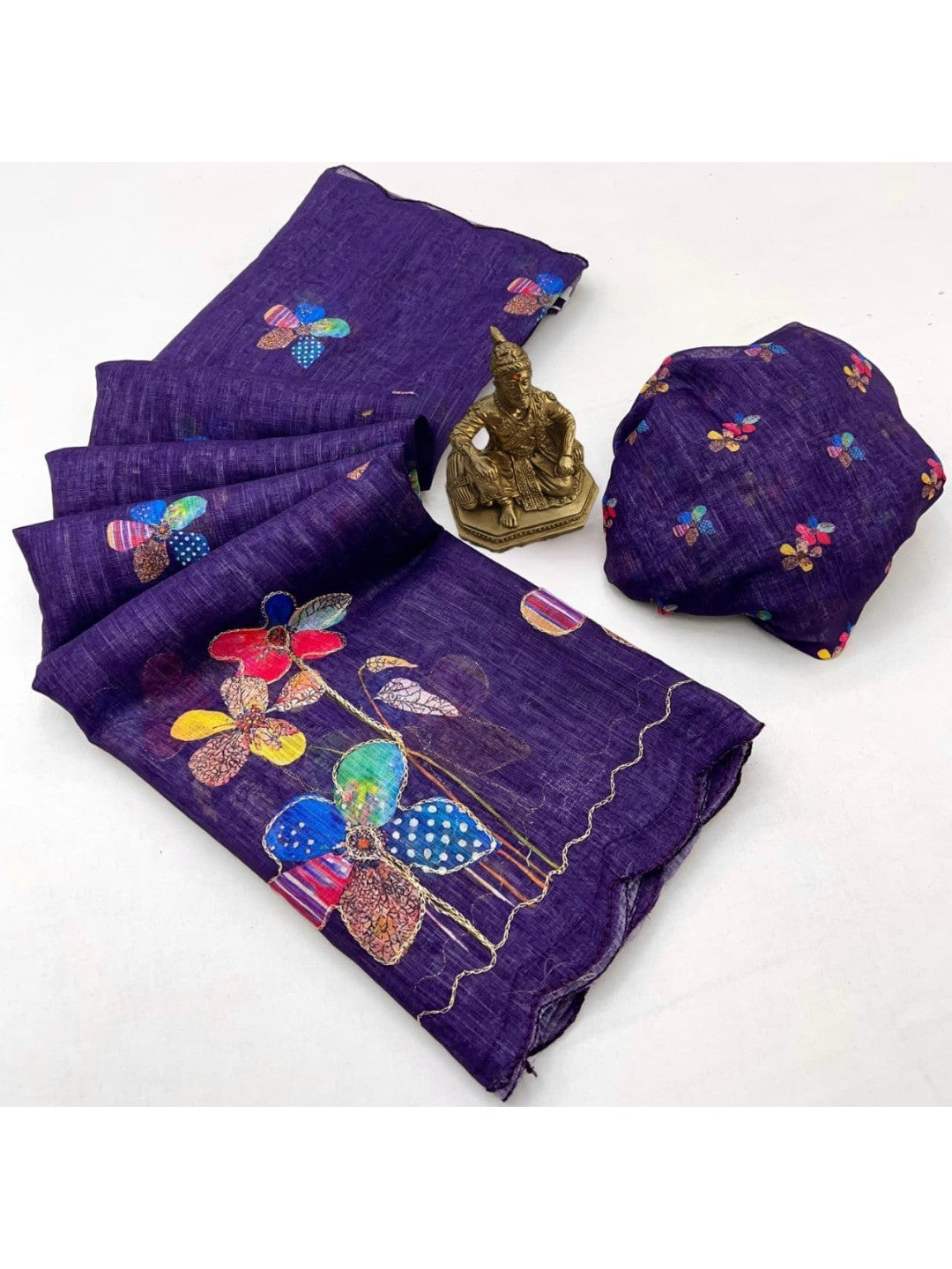 Violet Pure Linen Saree Adorned with Soft Floral Patterns - Image 3