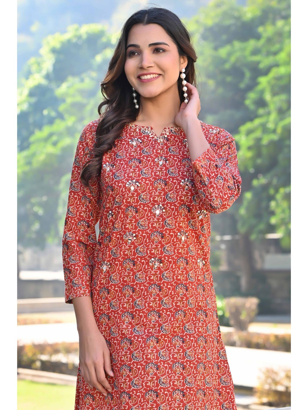 Red Floral Printed Pure Cotton Straight Kurti - Image 7