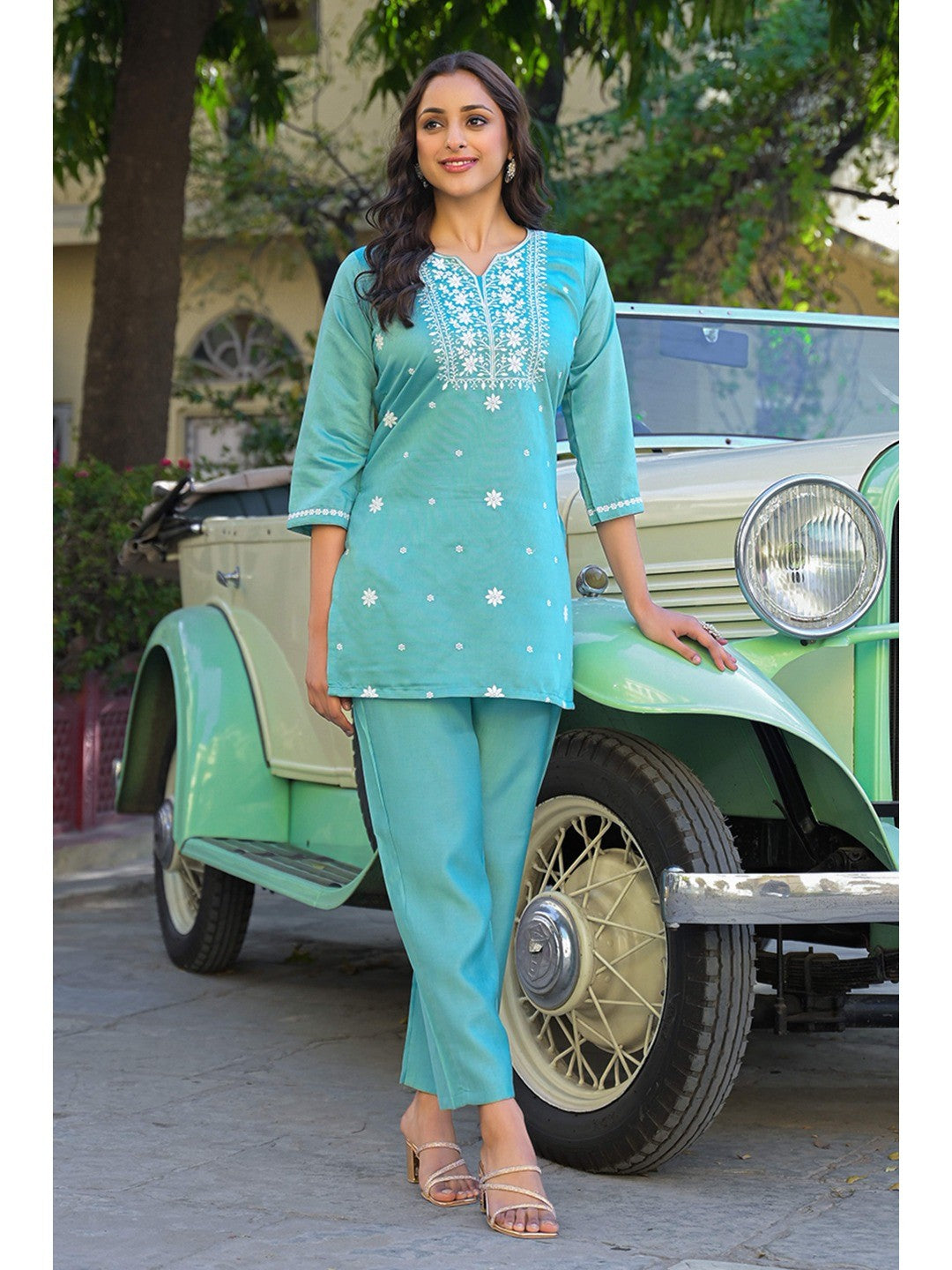 Mint Green Floral Embroidered Viscose Gadwal Silk Top Bottom Set - Image 3
