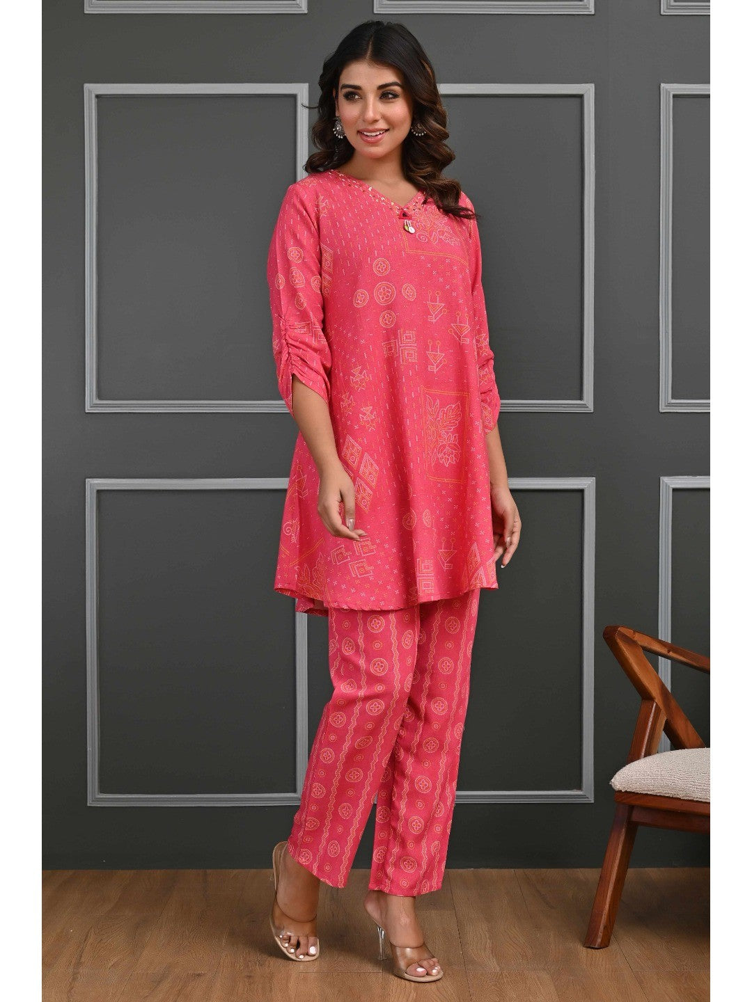 Festive-Ready Rani Pink Bandhani Printed Cotton Flex Straight Fit Co-Ord Set - Image 6