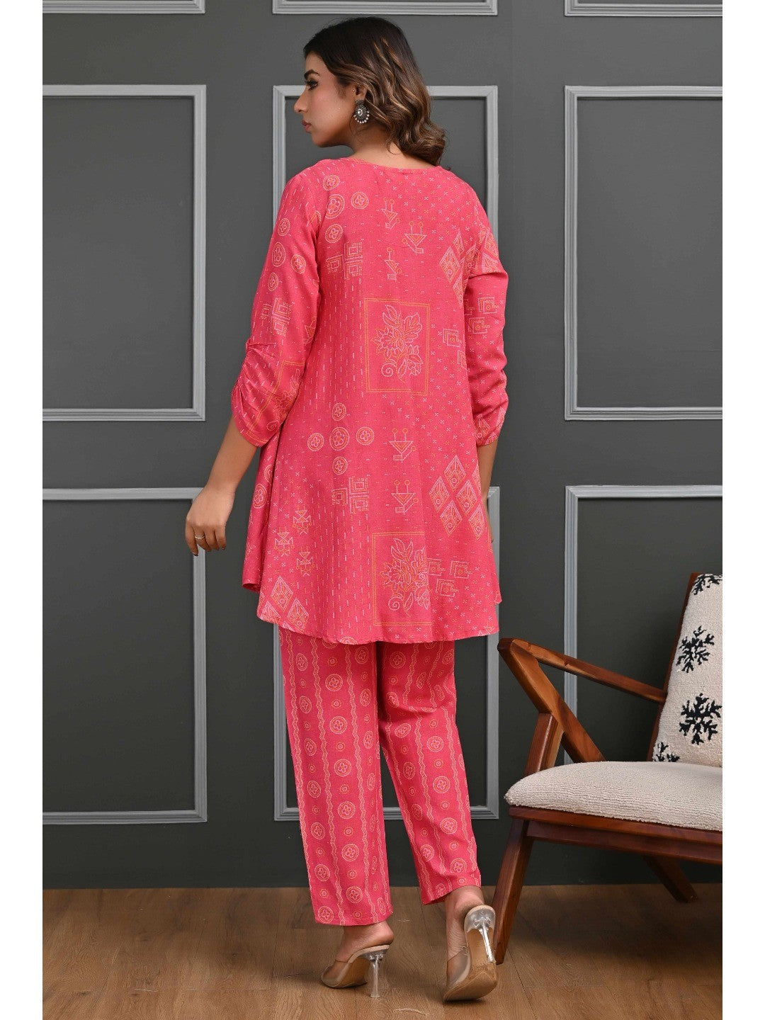 Festive-Ready Rani Pink Bandhani Printed Cotton Flex Straight Fit Co-Ord Set - Image 5