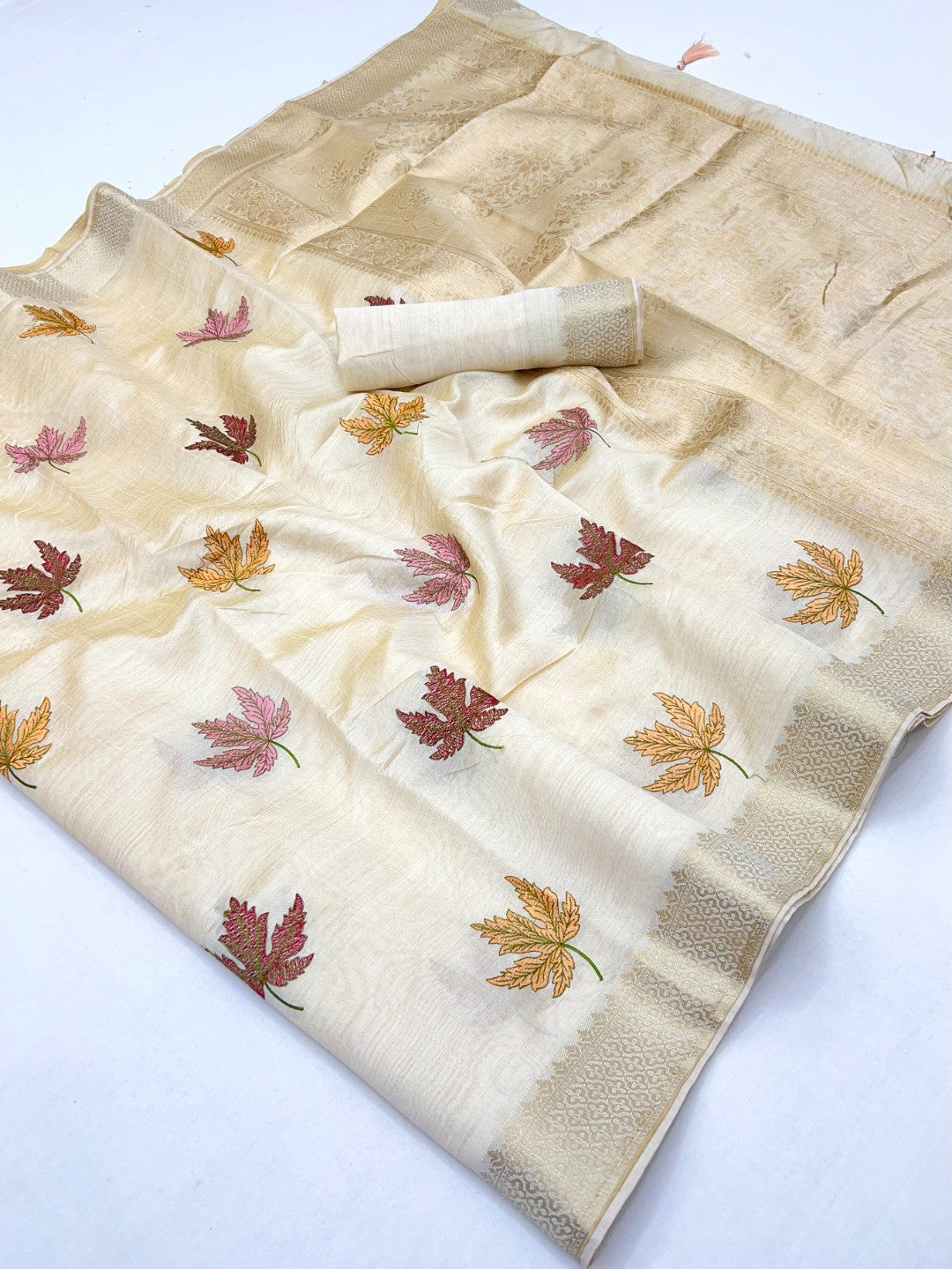 Sophisticated Cream Cotton Blend Saree Enhanced With Leaf Embroidery & Lustrous Zari Weaving - Image 2