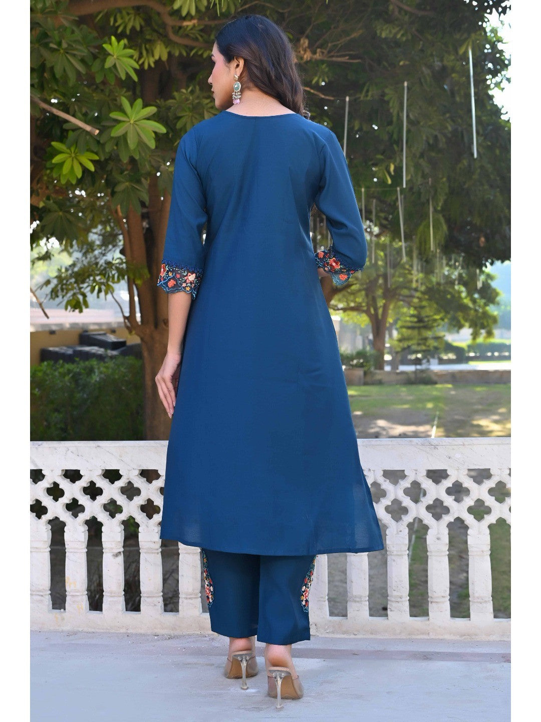 Navy Blue Floral Embroidery Handwork Viscose Salwar Suit - Image 5