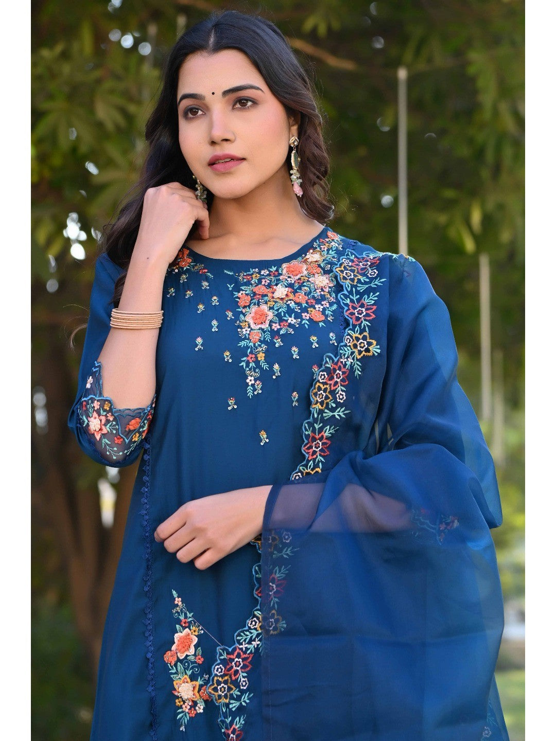 Navy Blue Floral Embroidery Handwork Viscose Salwar Suit - Image 8