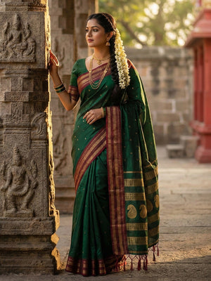 Graceful Green Woven Silk Blend Saree With Paisley Pattern Pallu & Decorative Tassels - Image 1