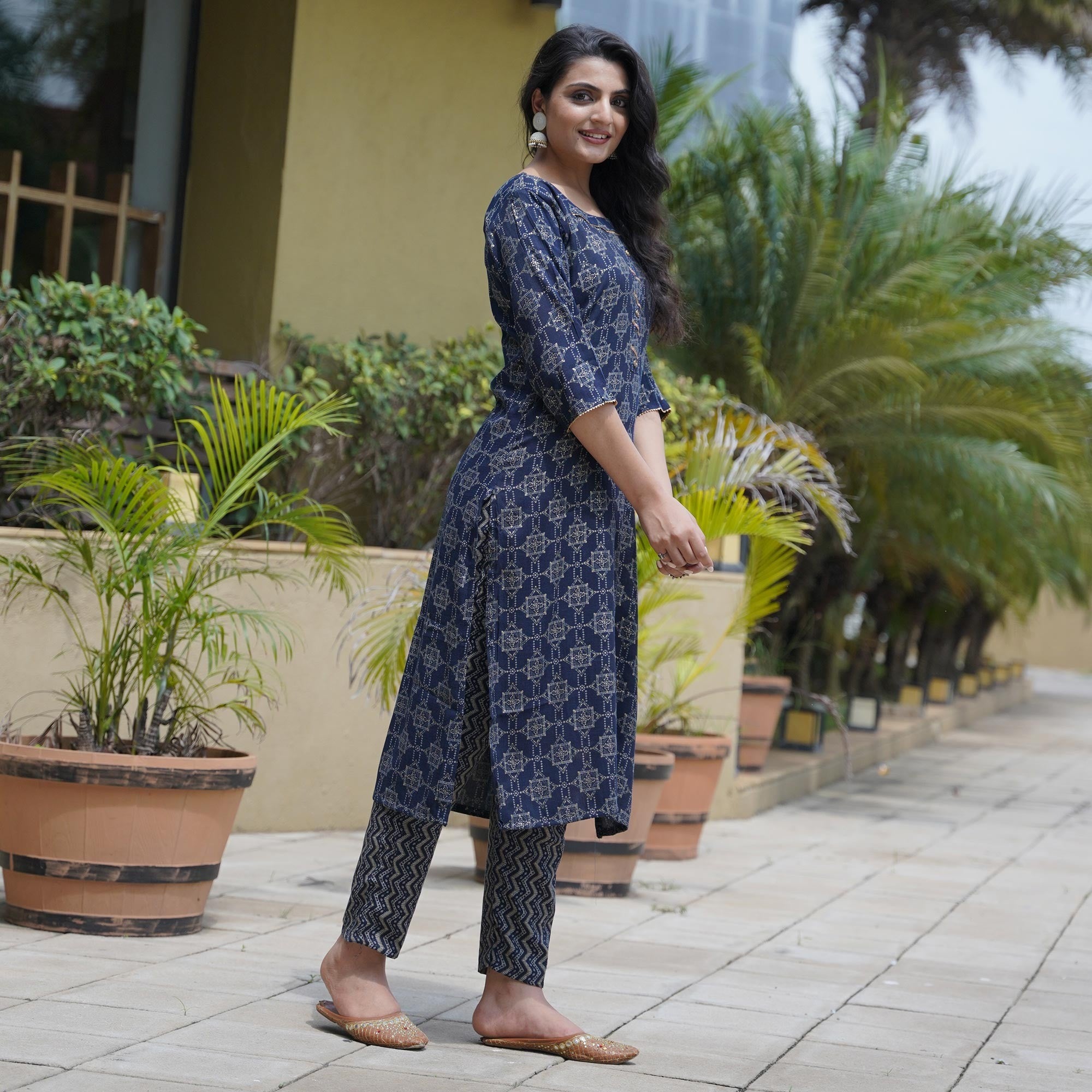 Blue Foil Printed Rayon Suit - Image 3