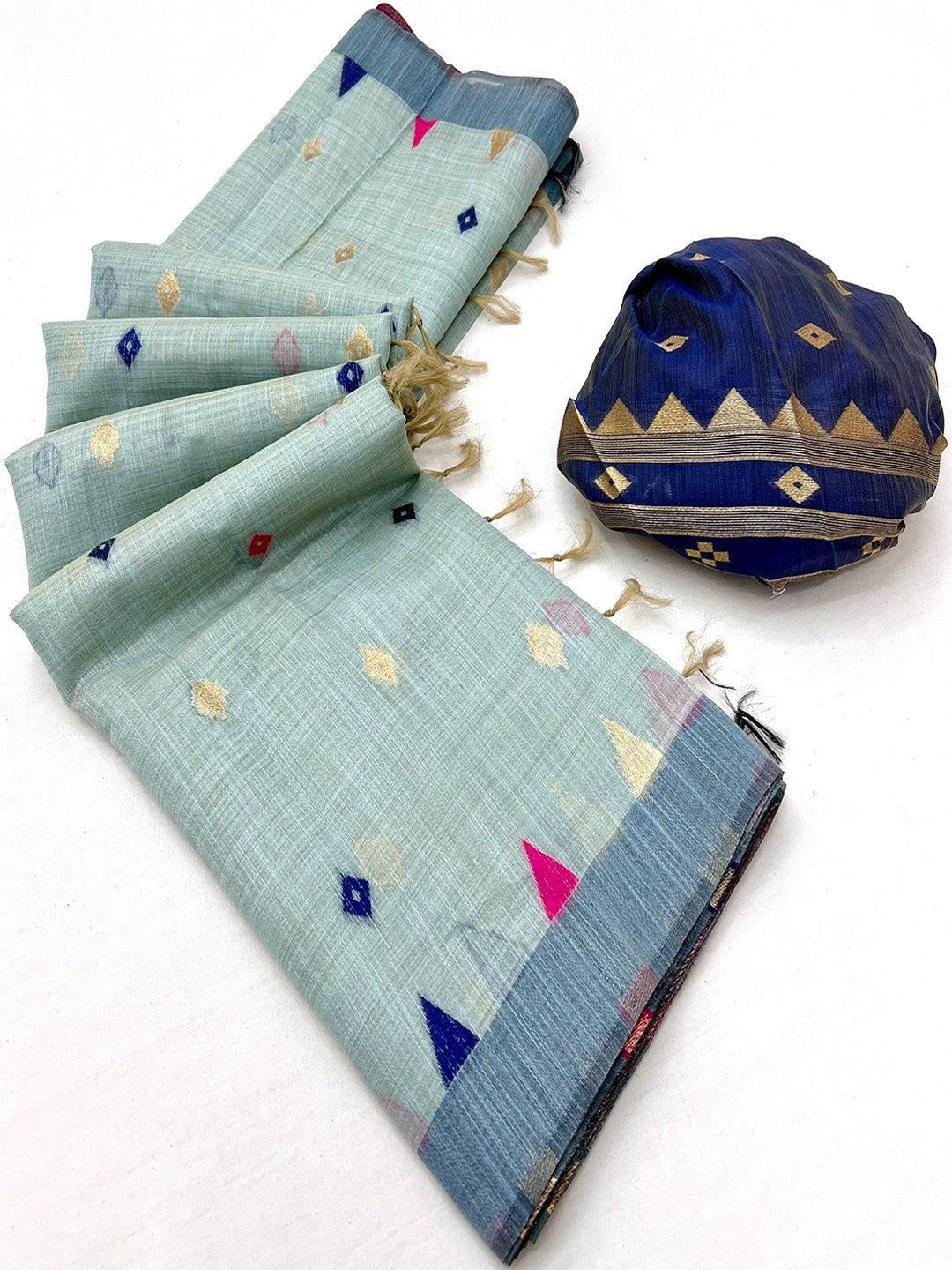 Elegant Sky Blue Cotton Blend Saree with Geometric Woven Design in Jamdani Style - Image 3