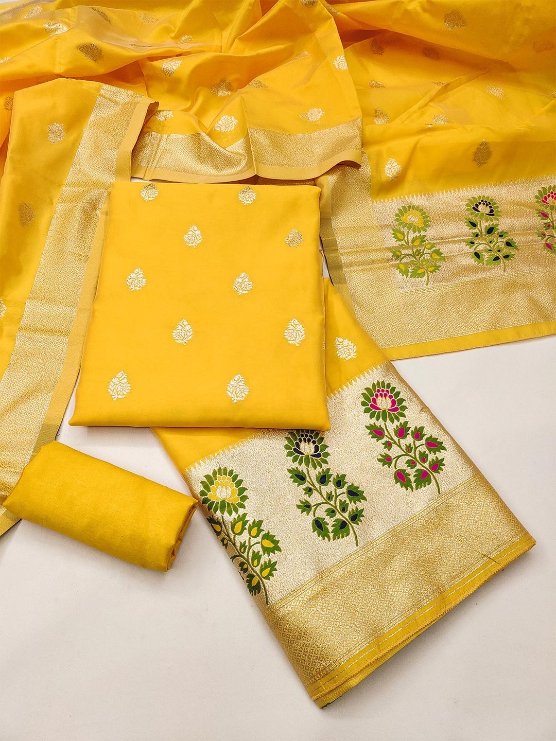 Luxurious Yellow Banarasi Silk Dress Material With Floral Weaving Jacquard & Meenakari Artistry - Image 4