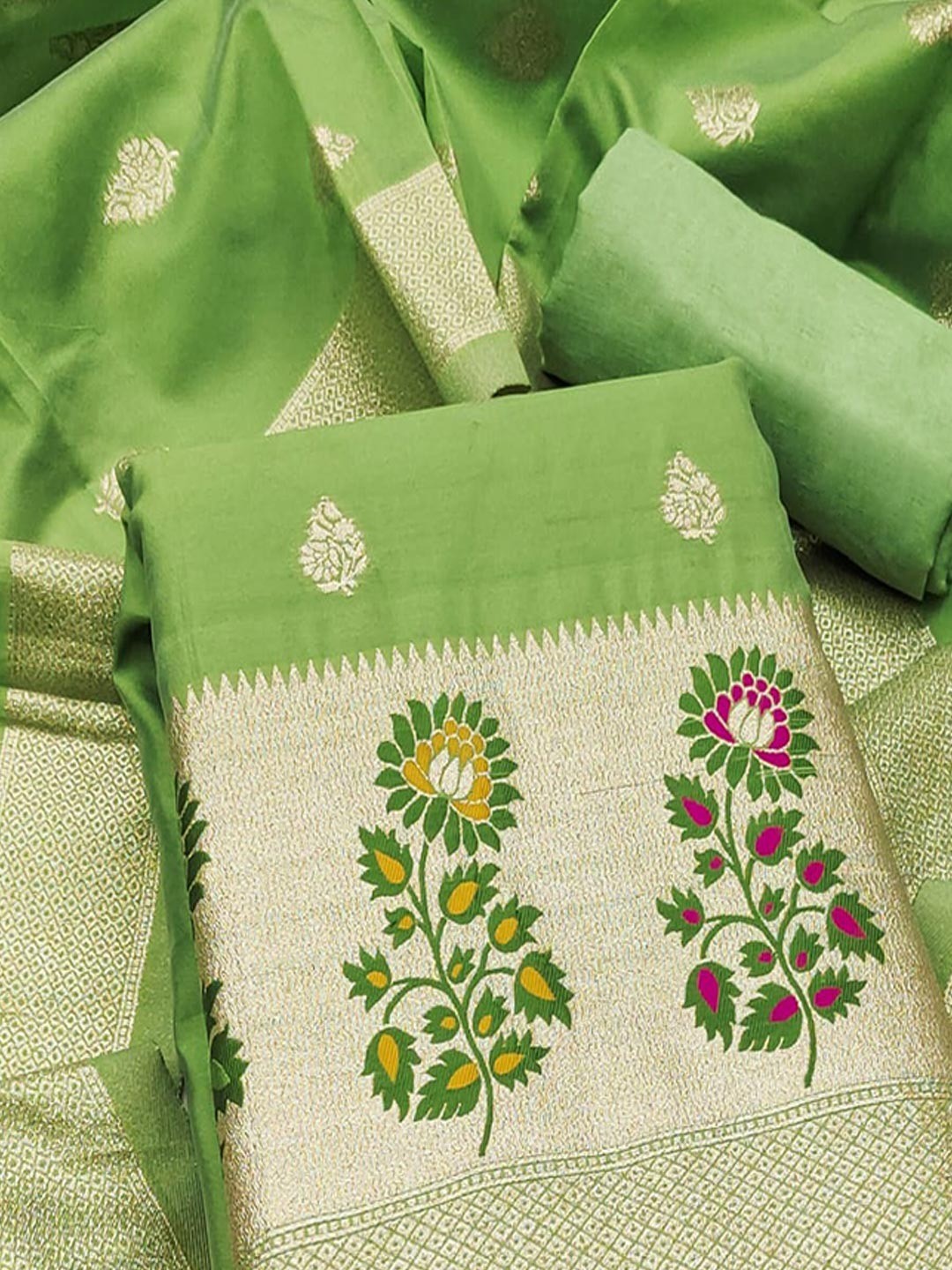 Luxurious Green Banarasi Silk Dress Material With Floral Weaving Jacquard & Meenakari Artistry - Image 5