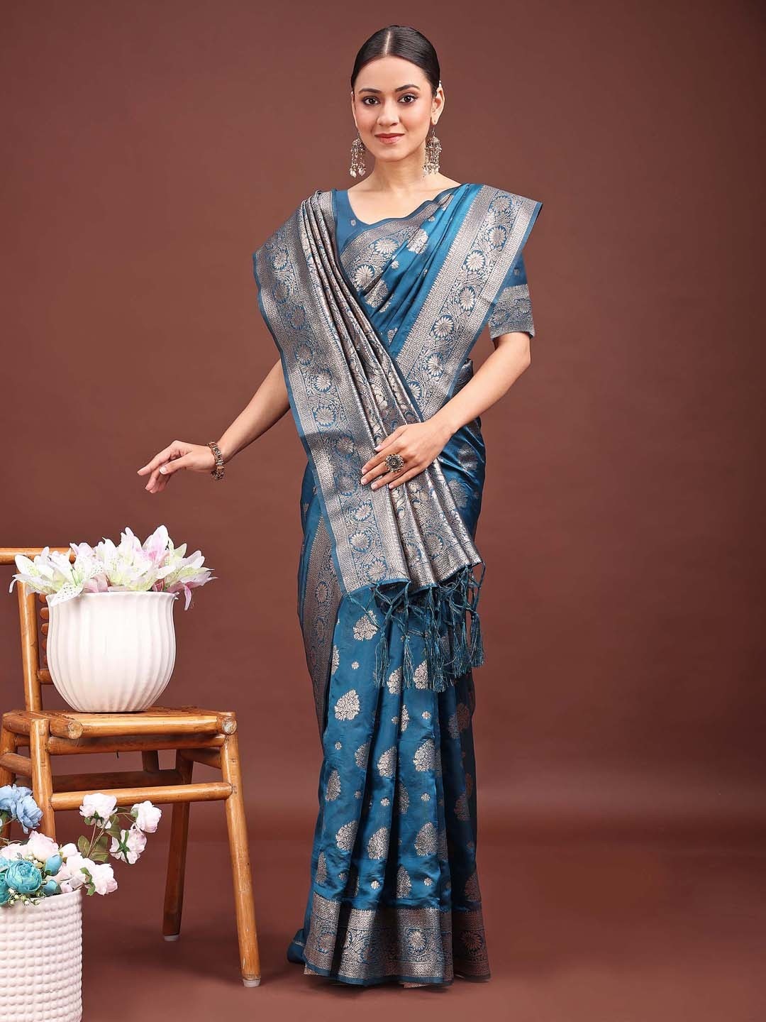 Teal Banarasi Silk Saree with Intricate Silver Zari Weaving for Festive Elegance - Image 4