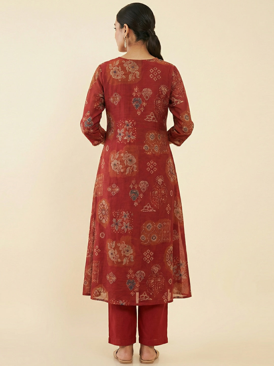 Red Floral Print Mul Chanderi Straight Fit Salwar Suit for Modern Ethnic Fashion - Image 3