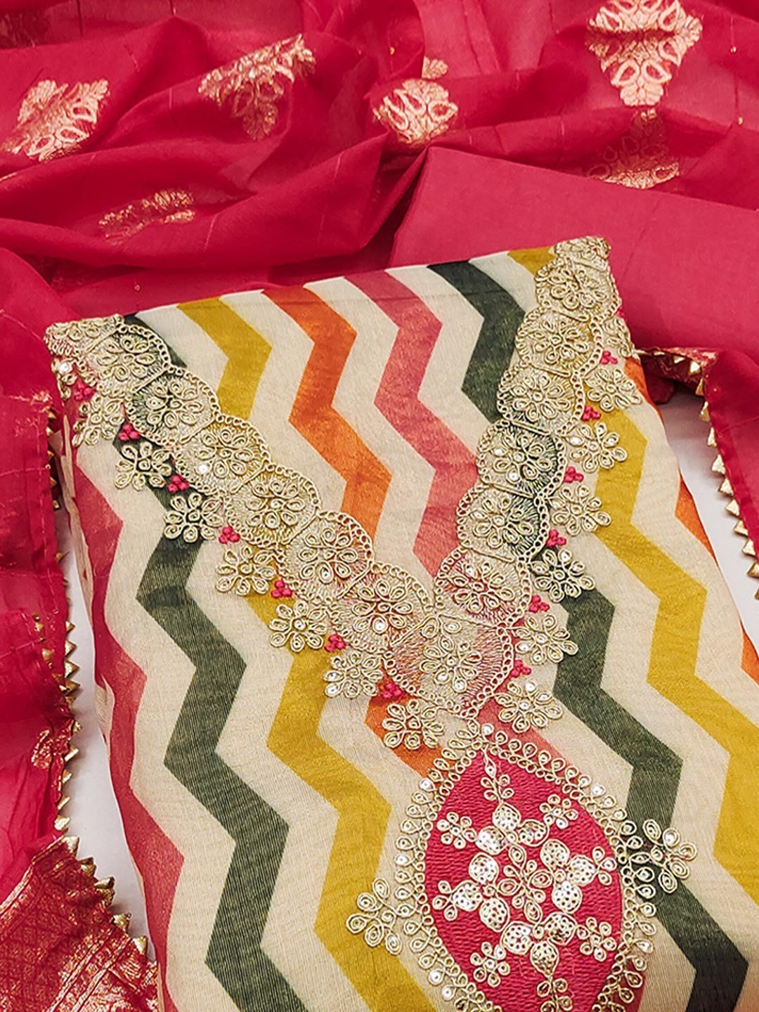 Pink Shimmer Silk Dress Material Featuring Stylish Zig-Zag Printed Patterns - Image 5