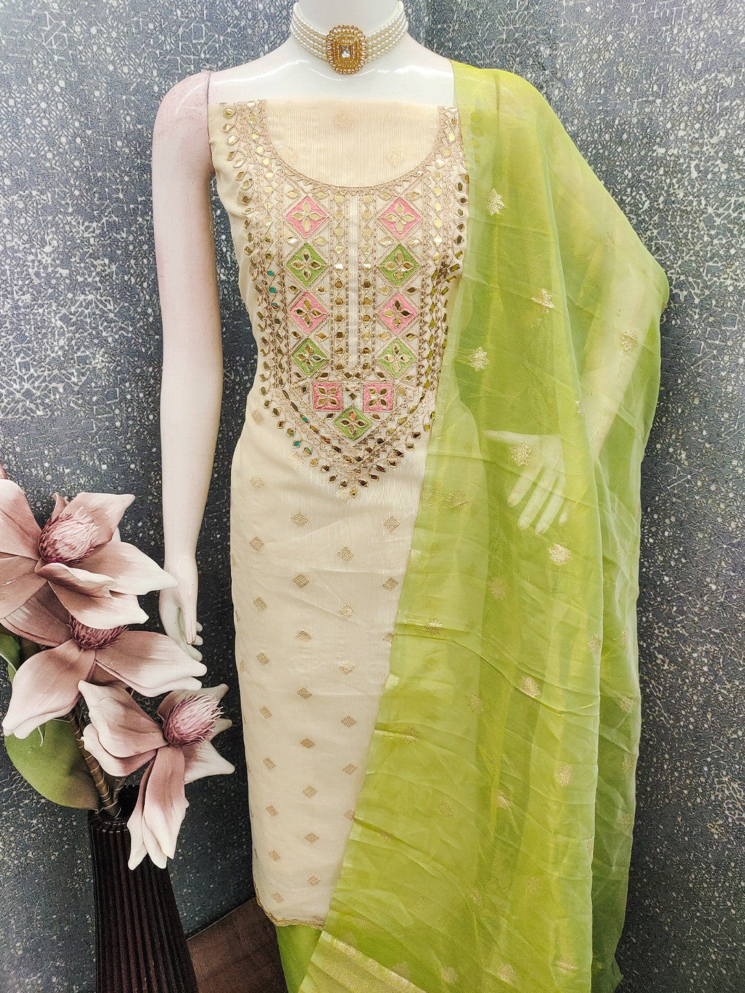 Cream & Green Jacquard Dress Material Adorned with Classic Butti Weaving Work - Image 2