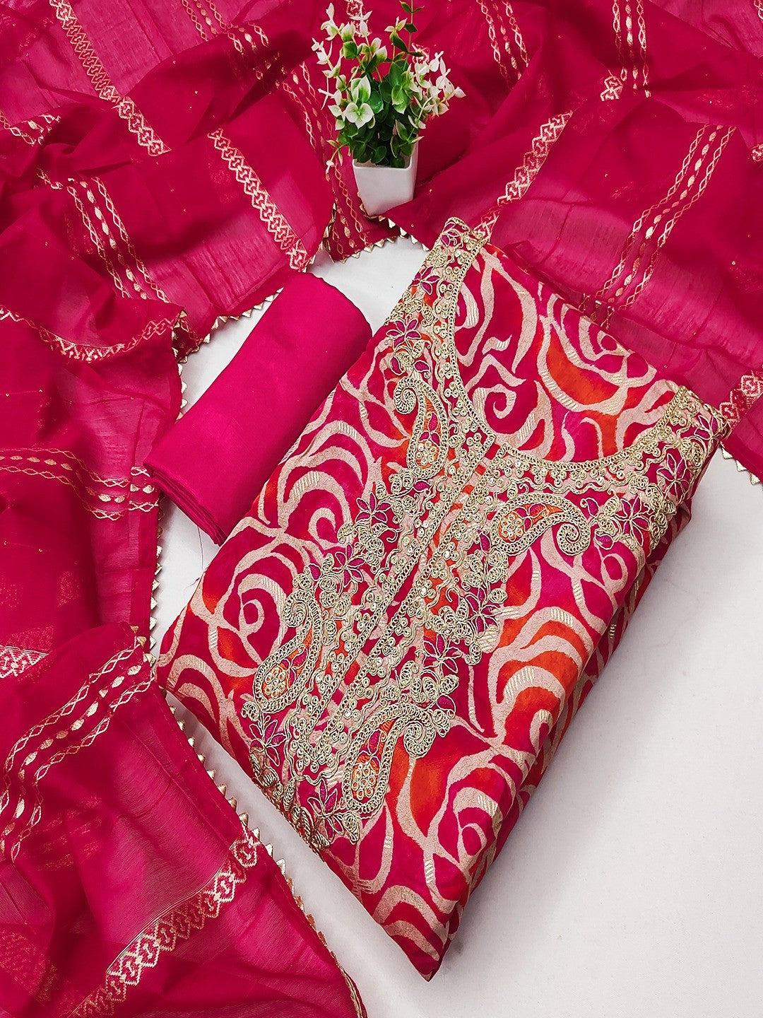 Pink Printed Art Silk Fabric Set Enhanced with Fine Embroidered Detailing - Image 4