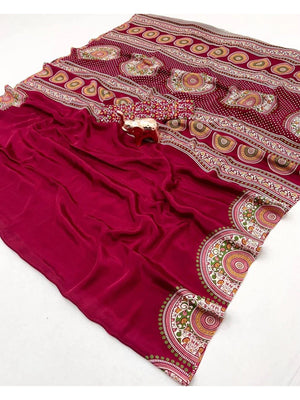 Maroon Crepe Saree with Intricate Traditional Border Design for Modern Ethnic Styling - Image 2