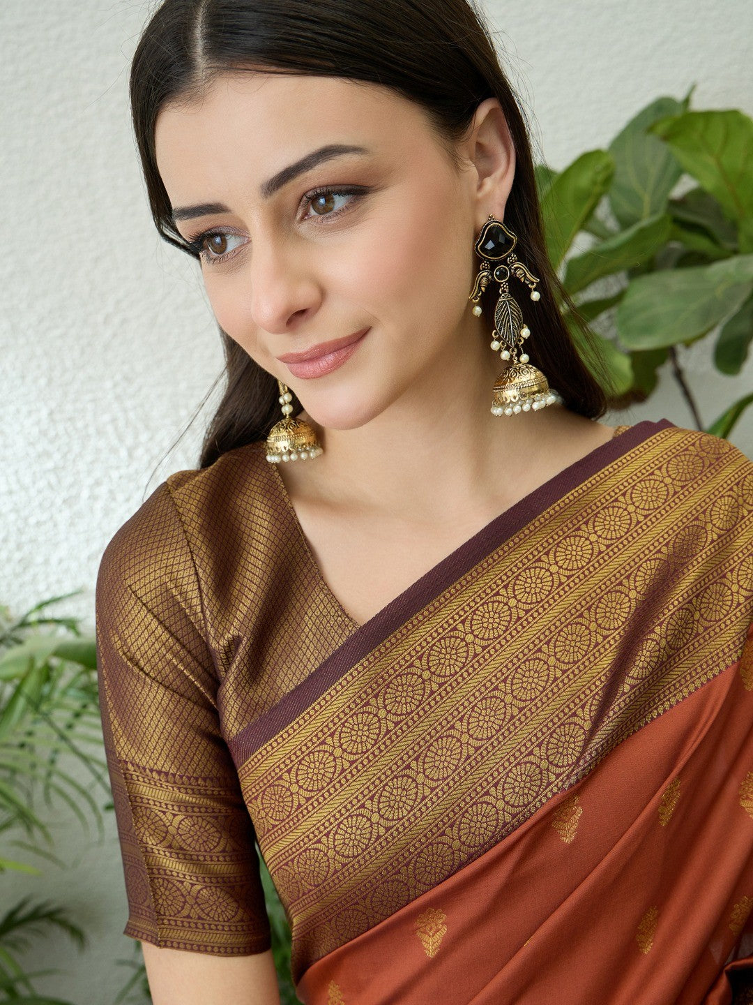 Sophisticated Rust Floral Woven Silk Blend Saree Highlighted By Rich Zari & Tassels - Image 7