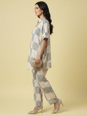 Offwhite Pure Cotton Top Bottom Set with Block Print Design - Image 2