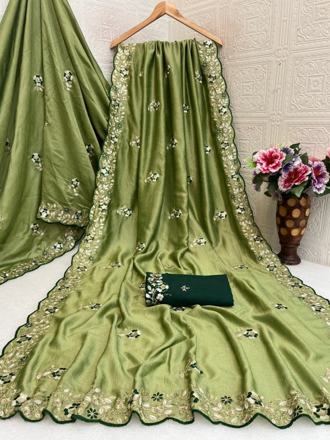 Designer Green Vichitra Silk Saree with Artistic Embroidered Border for Timeless Ethnic Elegance - Image 3