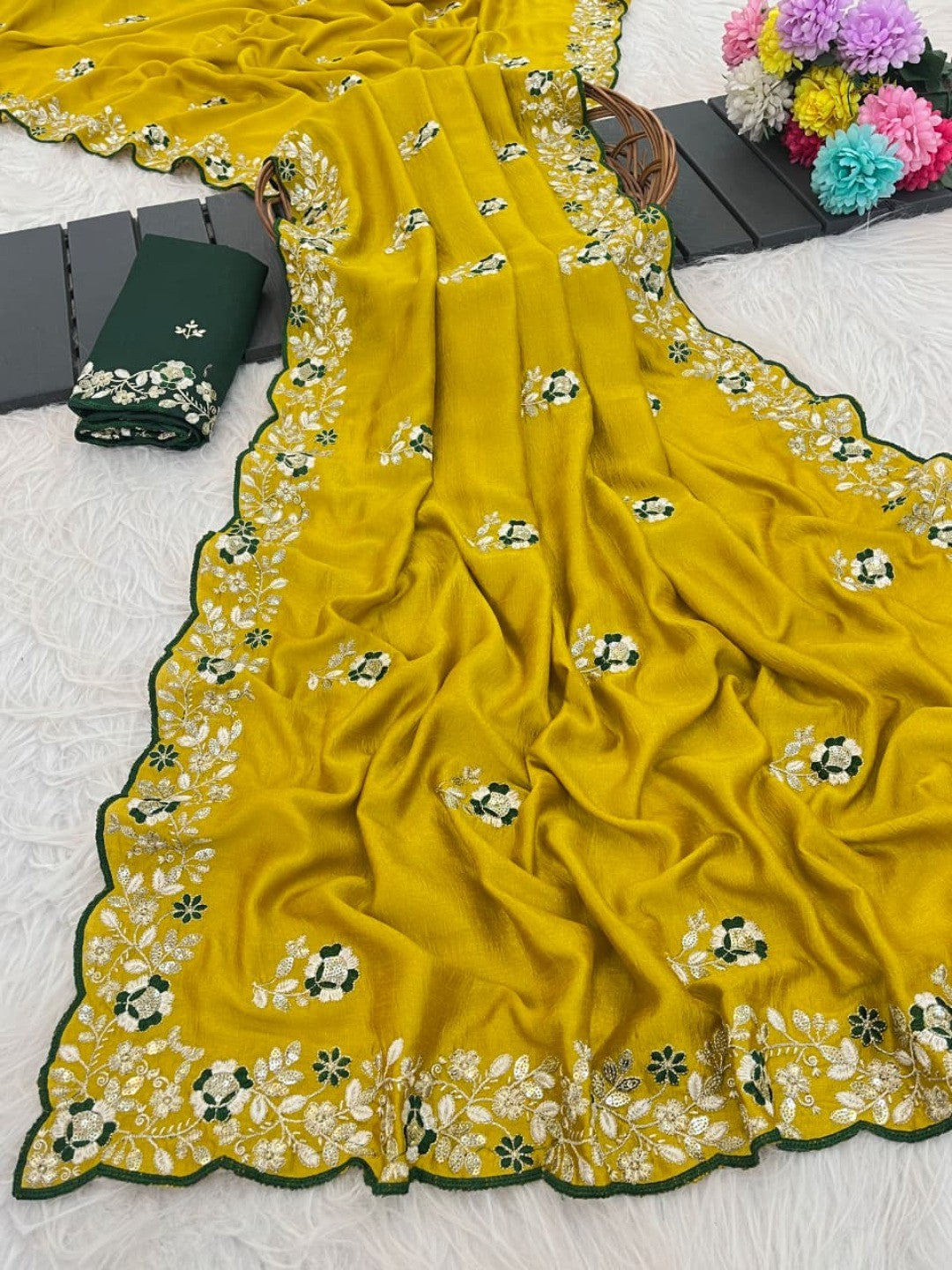 Designer Mustard Vichitra Silk Saree with Artistic Embroidered Border for Timeless Ethnic Elegance - Image 4
