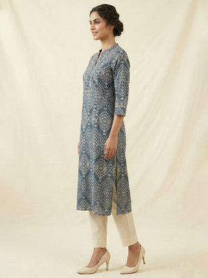 Blue Pure Cotton Kurti Featuring Modern Geometric Print and Breathable Fabric - Image 2