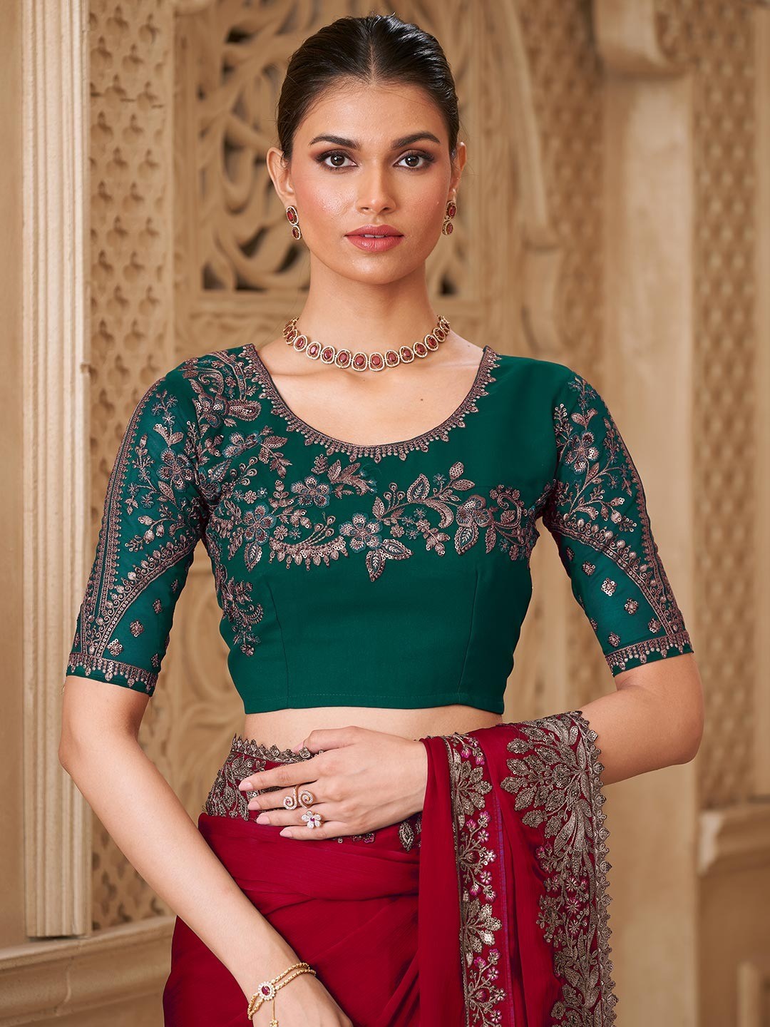 Deep Pink Georgette Saree Featuring Detailed Embroidered Border - Image 3