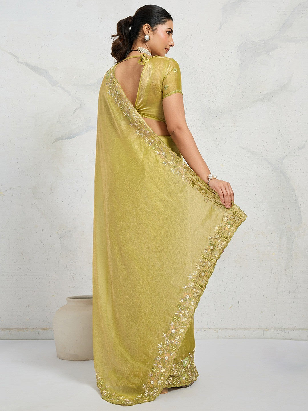 Elegant Mehendi Green Floral Thread & Zari Embroidered Chiffon Velvet Saree With Shimmering Sequins - Image 6