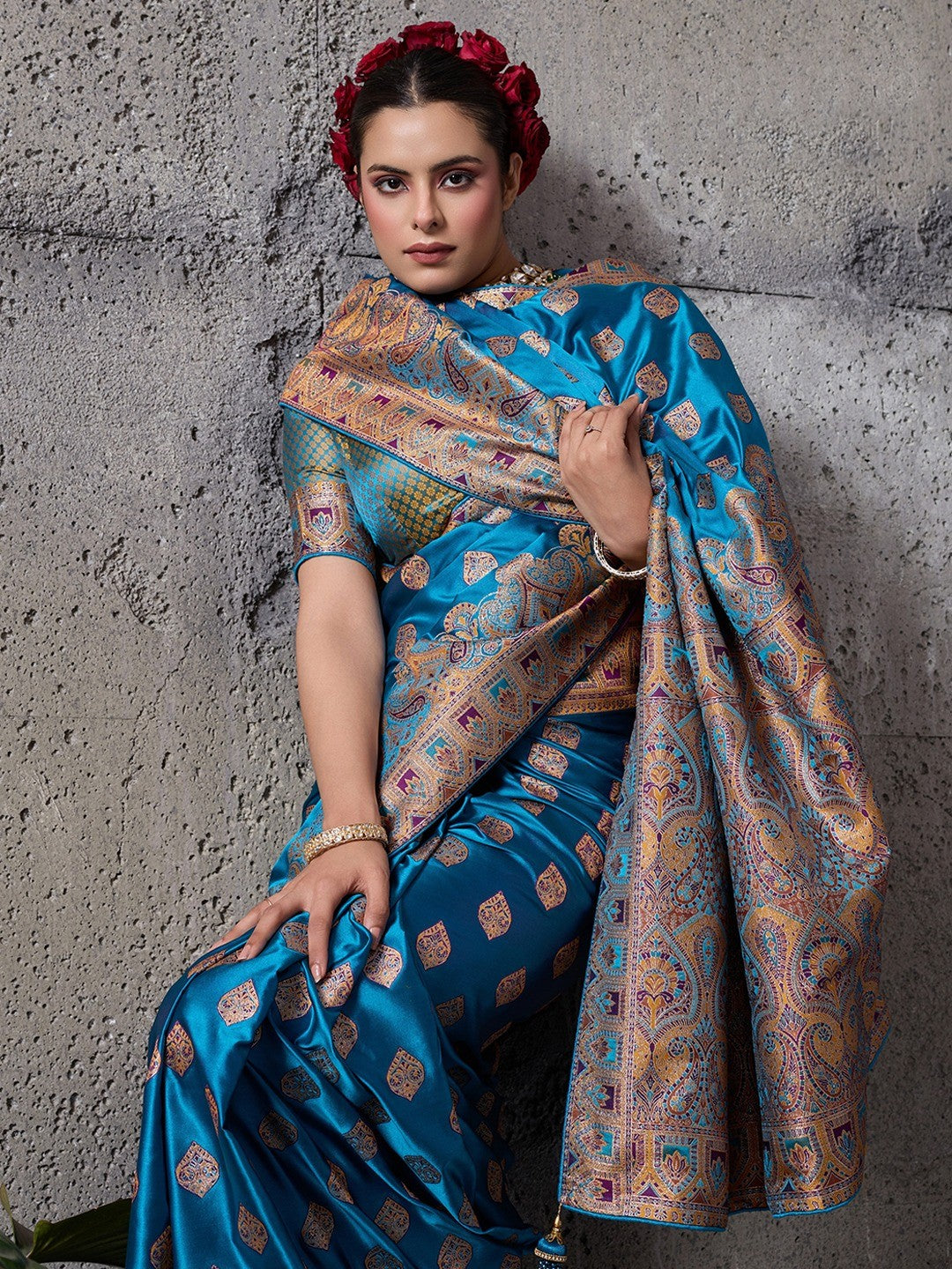 Traditional Blue Floral & Paisley Meenakari Woven Satin Silk Blend Saree With Tassel Pallu - Image 3