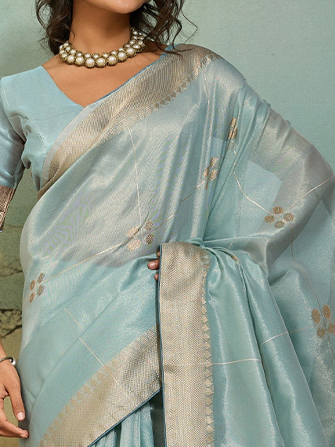 Elegant Sky Blue Zari Butti Weaving Tissue Linen Saree With Traditional Chit Pallu - Image 5
