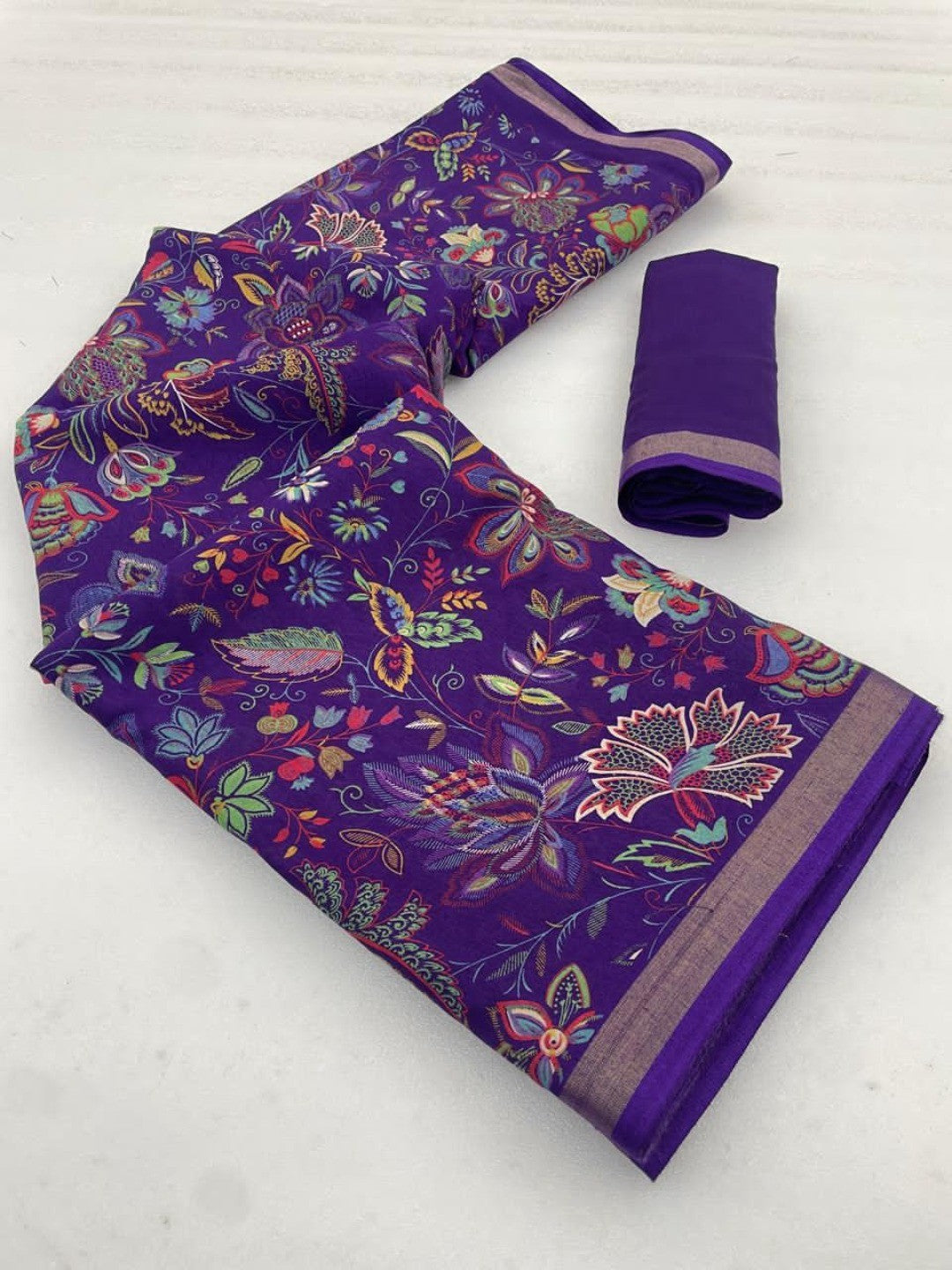 Ethnic Purple Chanderi Silk Saree with Detailed Floral Pattern - Image 3