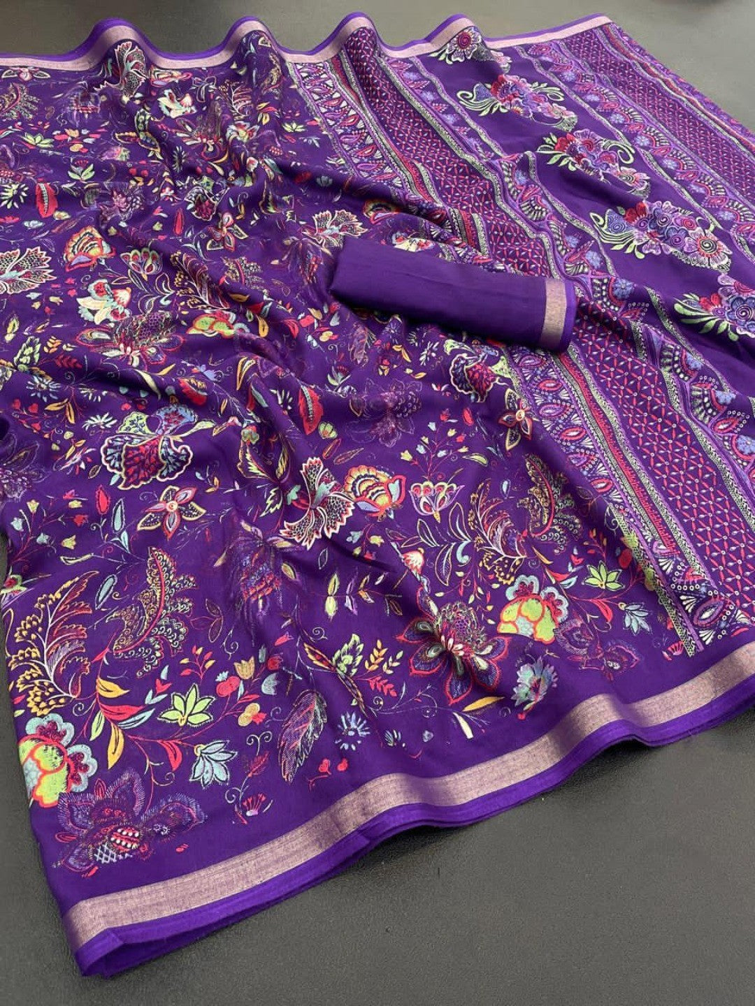 Ethnic Purple Chanderi Silk Saree with Detailed Floral Pattern - Image 2