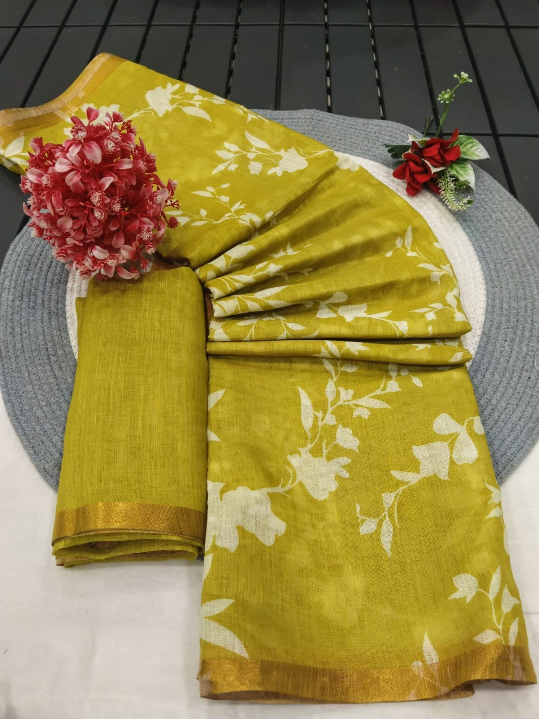 Lime Green Linen Saree with Floral Print Elegant Ethnic Wear - Image 3
