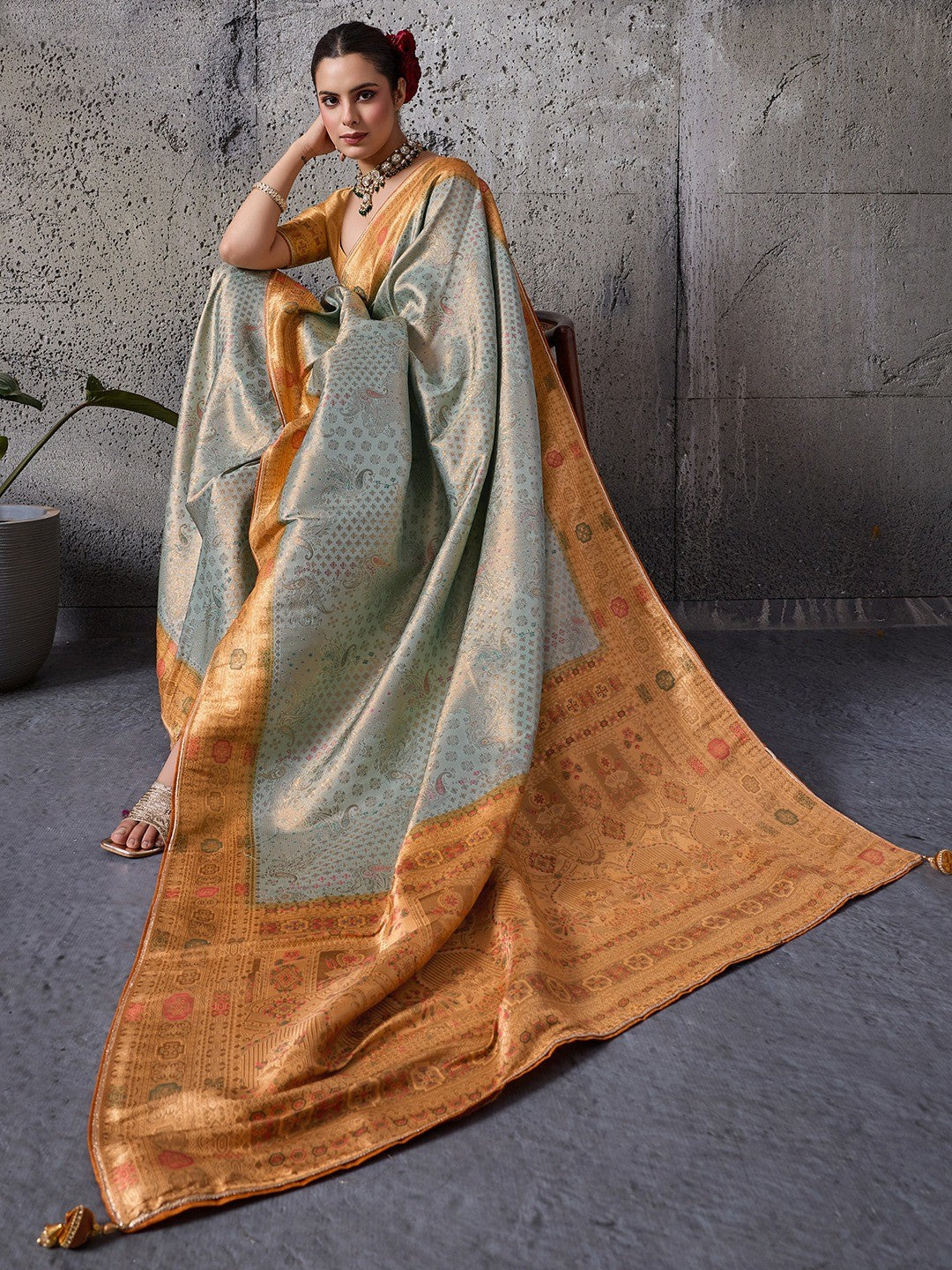 Elegant Pastel Sea Green Kanjivaram Silk Saree with Meenakari Weave & Mustard Border - Image 4