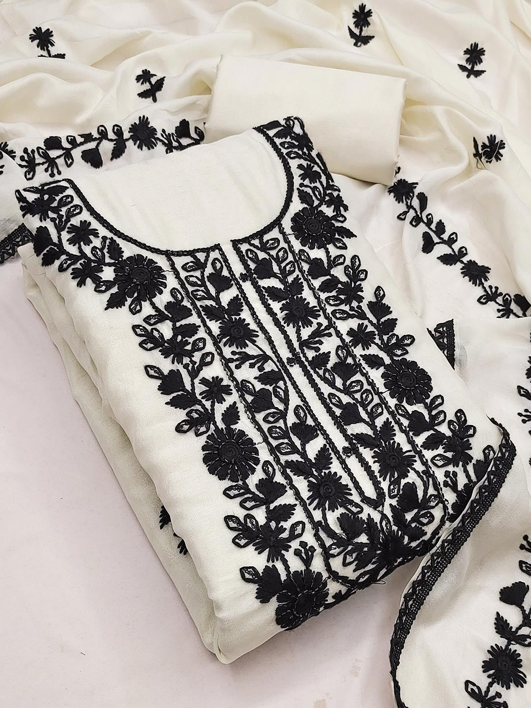 Cream Vichitra Silk Dress Material With Floral Embroidery & Delicate Sequins & Beads Work - Image 6