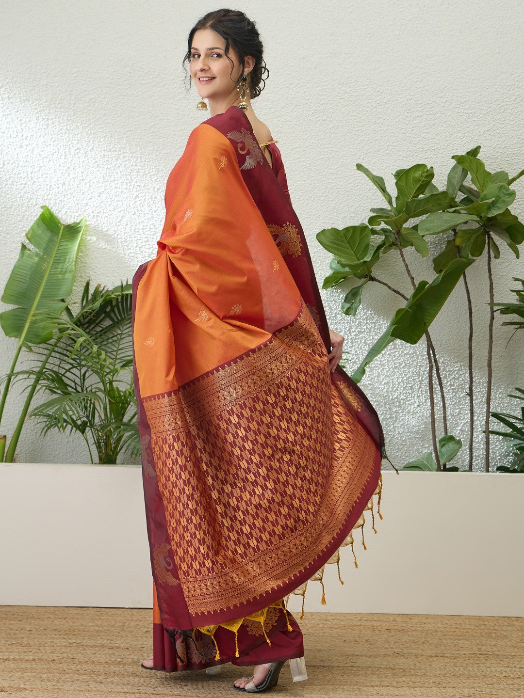 Elegant Orange Handloom Silk Saree with Maroon Border - Image 4