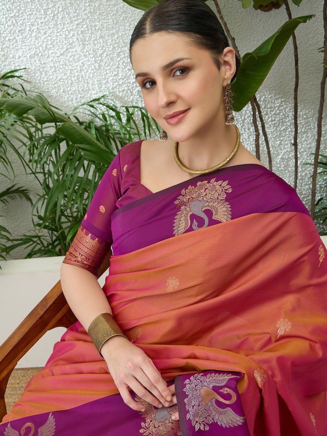 Elegant Burnt Orange Handloom Silk Saree with Woven Design - Image 4
