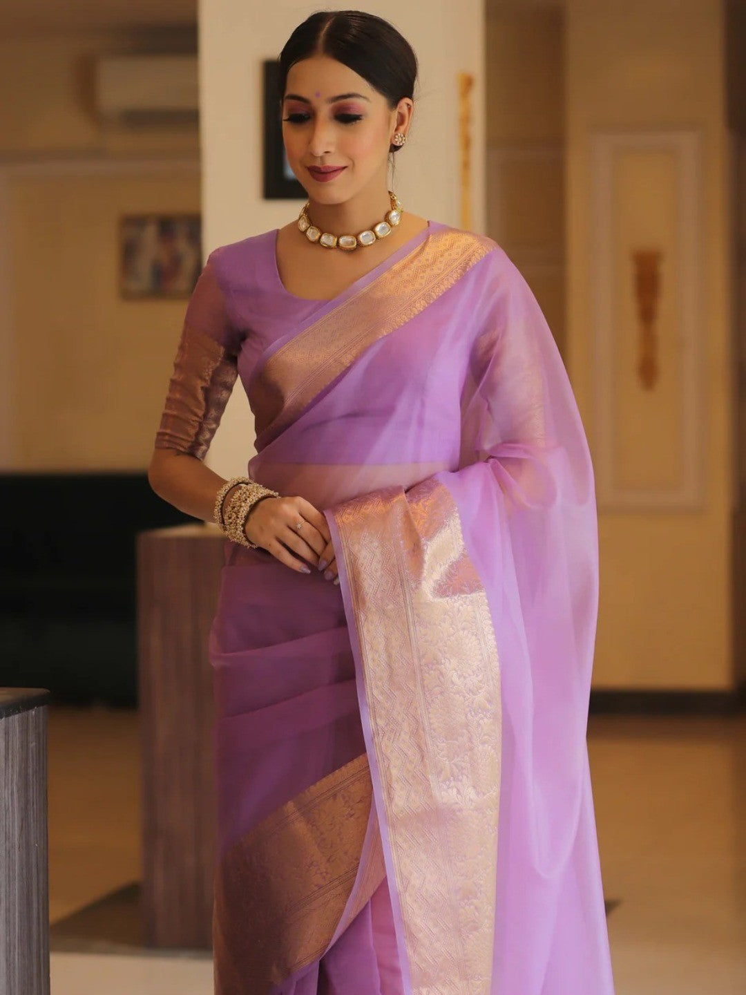 Classic Lavender Solid Organza Saree Featuring Floral Golden Zari Weaving Border - Image 3