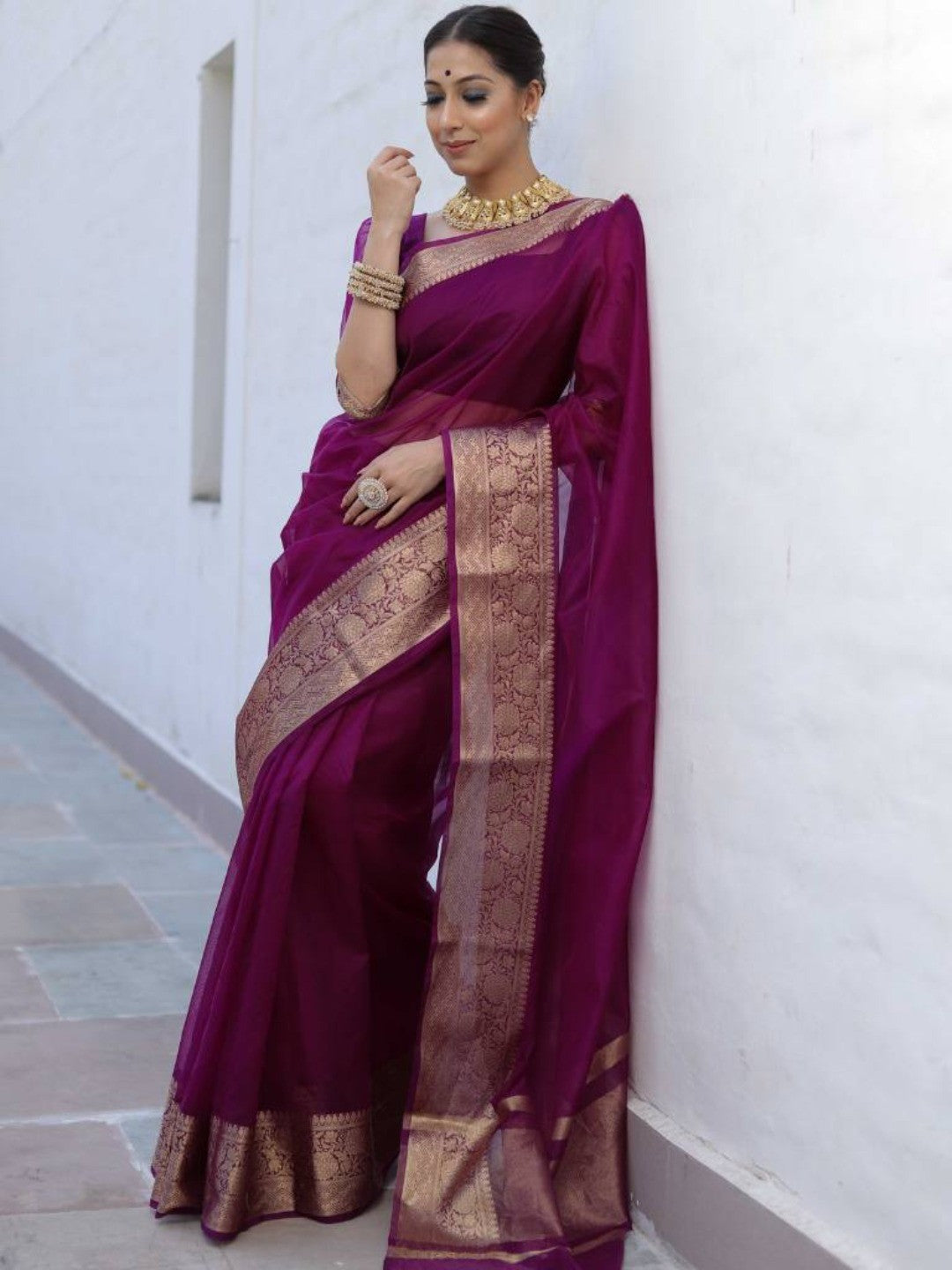 Classic Wine Solid Organza Saree Featuring Floral Golden Zari Weaving Border - Image 5