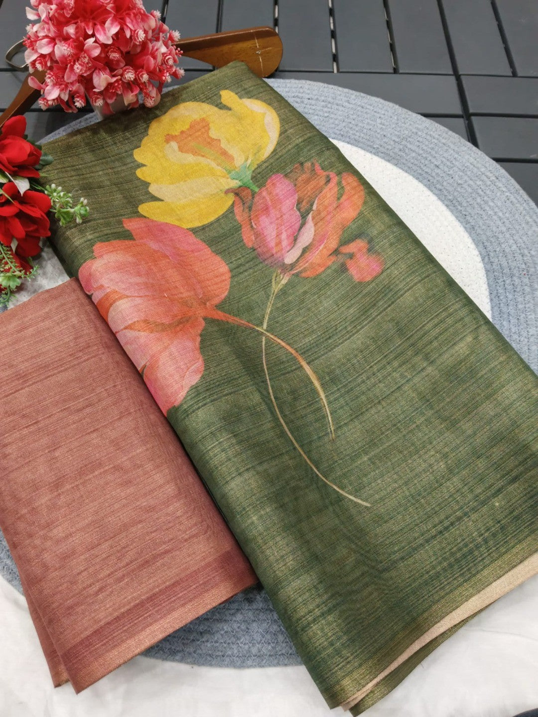 Elegant Green Floral Printed Cotton Silk Saree With Soft Glossy Finish - Image 3