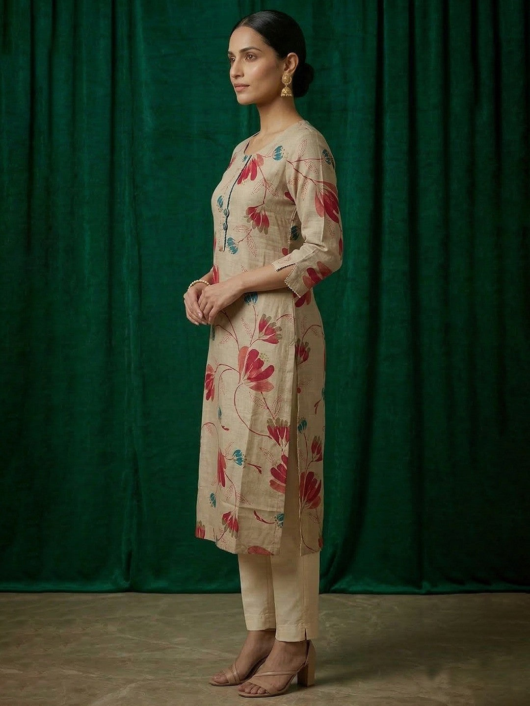 Casual Wear Cream & Pink Floral Printed Viscose Straight Fit Kurti with Soft Fabric Comfort - Image 2