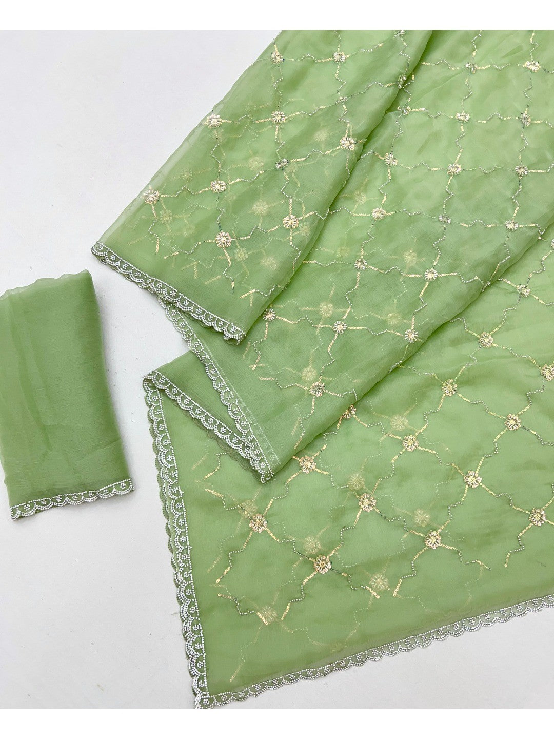 Elegant Green Chiffon Saree Adorned With Sequins Beads & Stone Embellished Work - Image 2