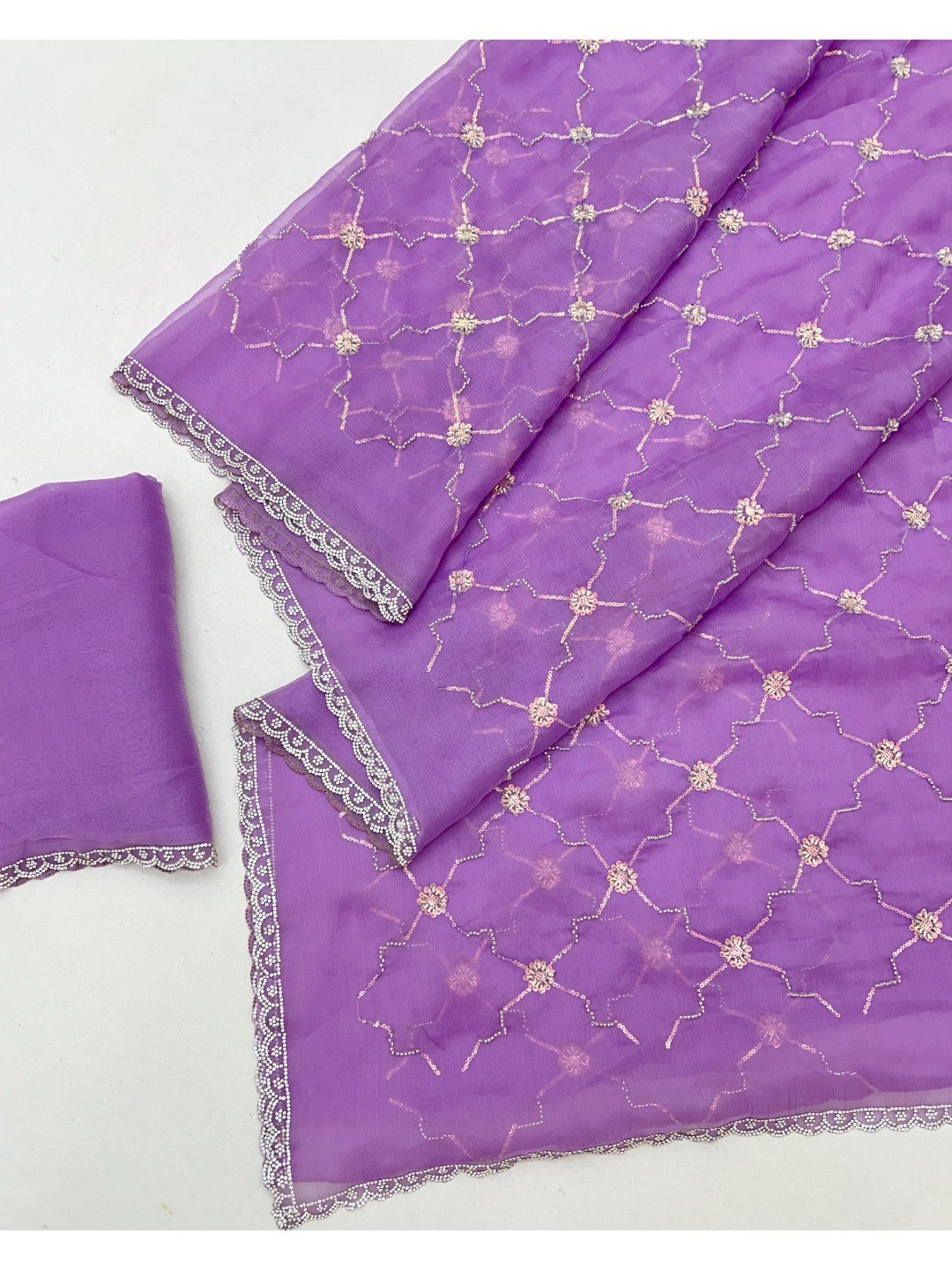 Elegant Lavender Chiffon Saree Adorned With Sequins Beads & Stone Embellished Work - Image 2