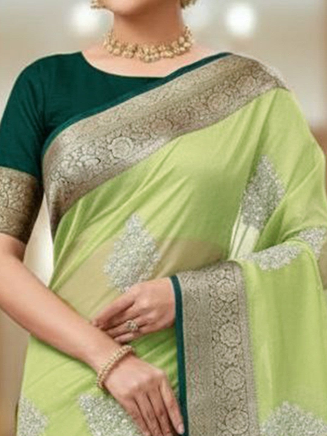 Luxurious Green Floral Sequins Embroidery Organza Saree With Intricate Weaving Jacquard Border - Image 4