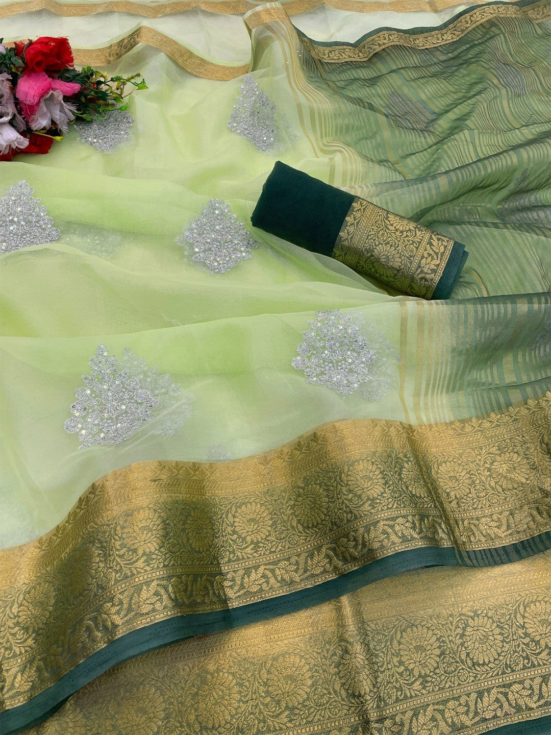 Luxurious Green Floral Sequins Embroidery Organza Saree With Intricate Weaving Jacquard Border - Image 2