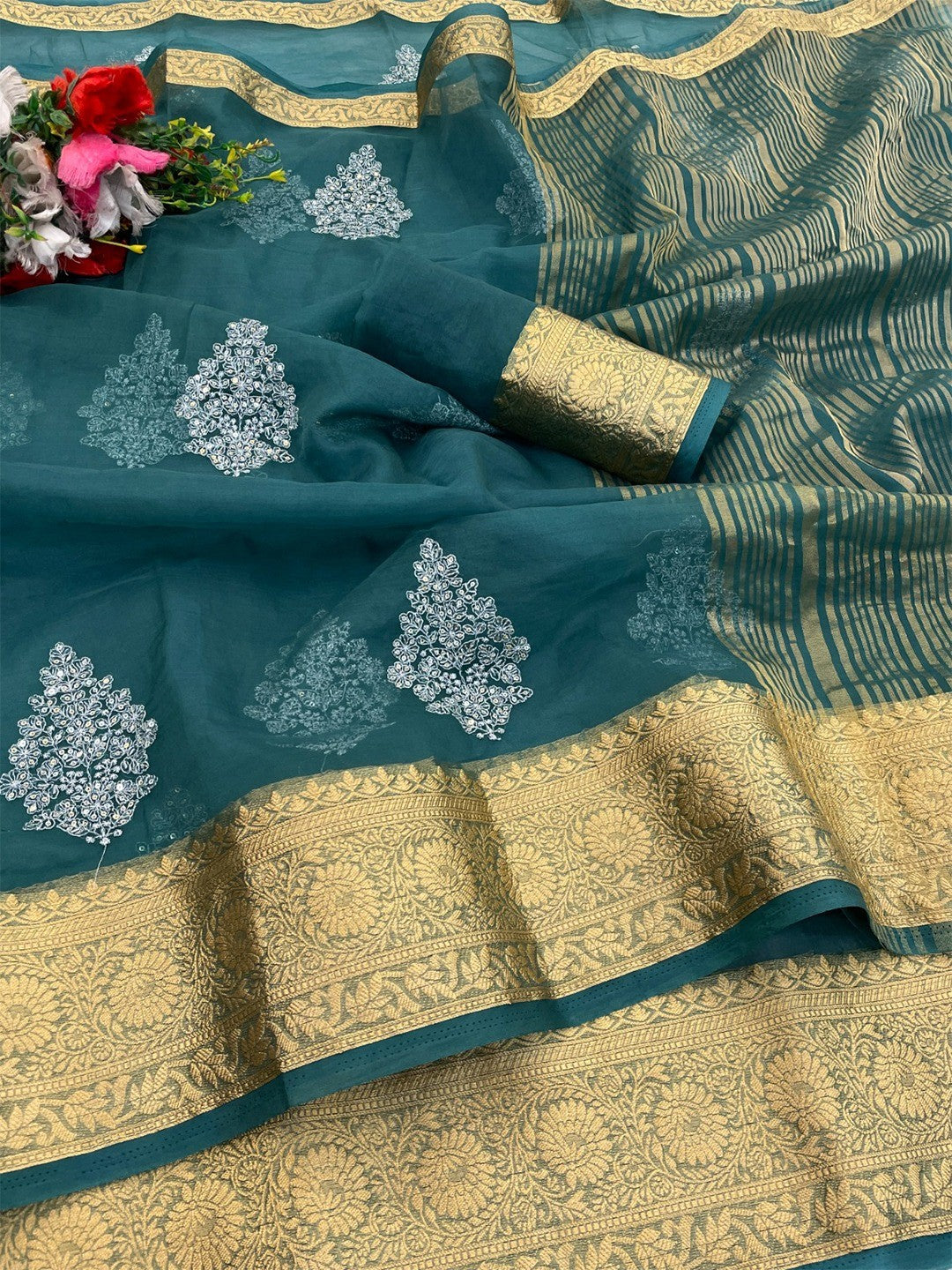 Luxurious Teal Floral Sequins Embroidery Organza Saree With Intricate Weaving Jacquard Border - Image 3