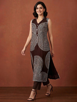 Wine Rayon Top Bottom Set with Abstract Print and Lace Detail - Image 2