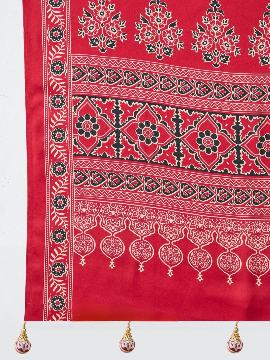 Charming Red Floral Printed Satin Saree Beautified With Decorative Latkan Pallu - Image 2