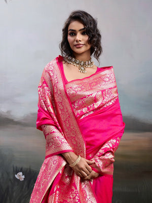 Rich Rani Pink Floral & Peacock Motif Weaving Silk Blend Saree With Decorative Tassel Pallu - Image 2